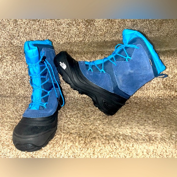 The North Face Other - The North Face - Kid's Alpenglow V Waterproof Boot - Size 7 M Big Kid Blue